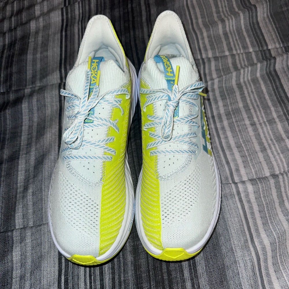 HOKA CARBON X